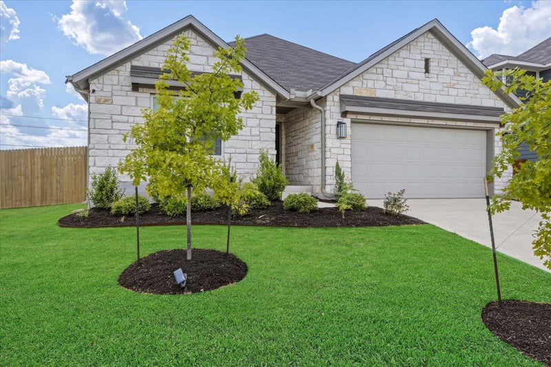 109 Bosco RD, Hutto, TX 78634
