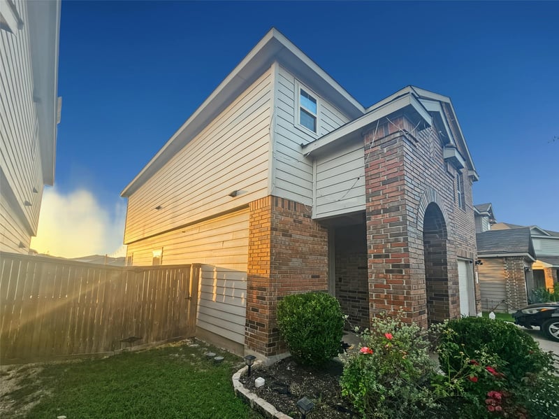 444 Major Lee LN #14H, Jarrell, TX 76537