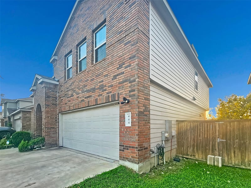 444 Major Lee LN #14H, Jarrell, TX 76537