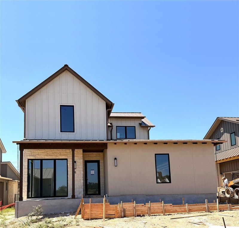 711 Paleface Ranch RD #4, Spicewood, TX 78669