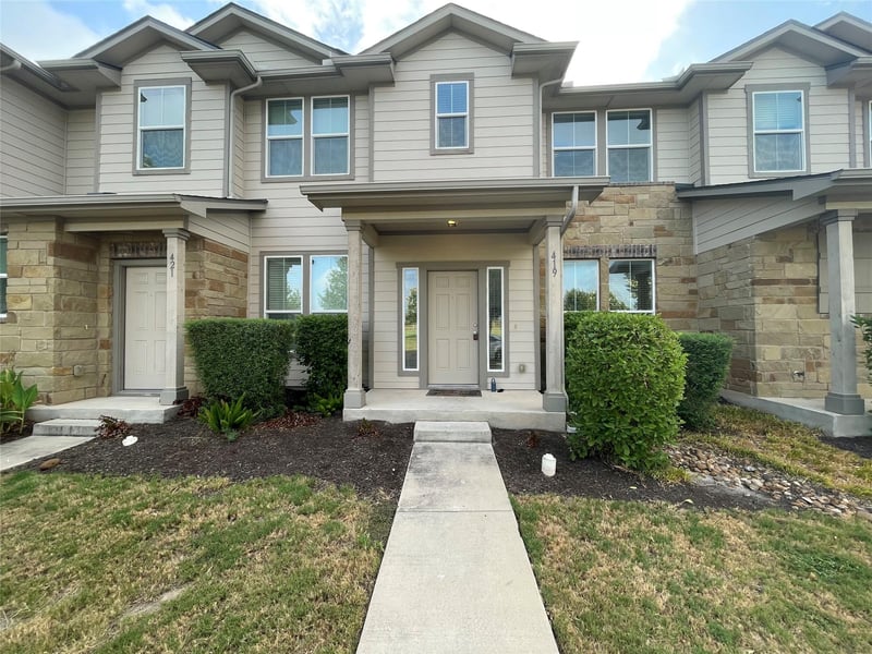 419 Katmai CIR, Pflugerville, TX 78660