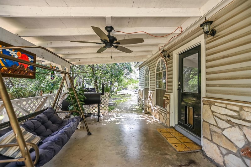 304 Lea LN, Wimberley, TX 78676