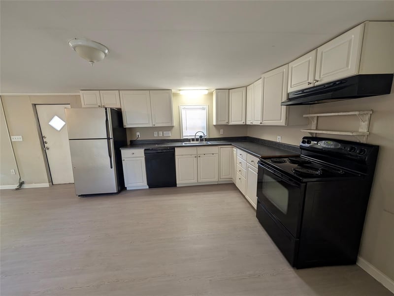 21403 Choctaw CV, Lago Vista, TX 78645