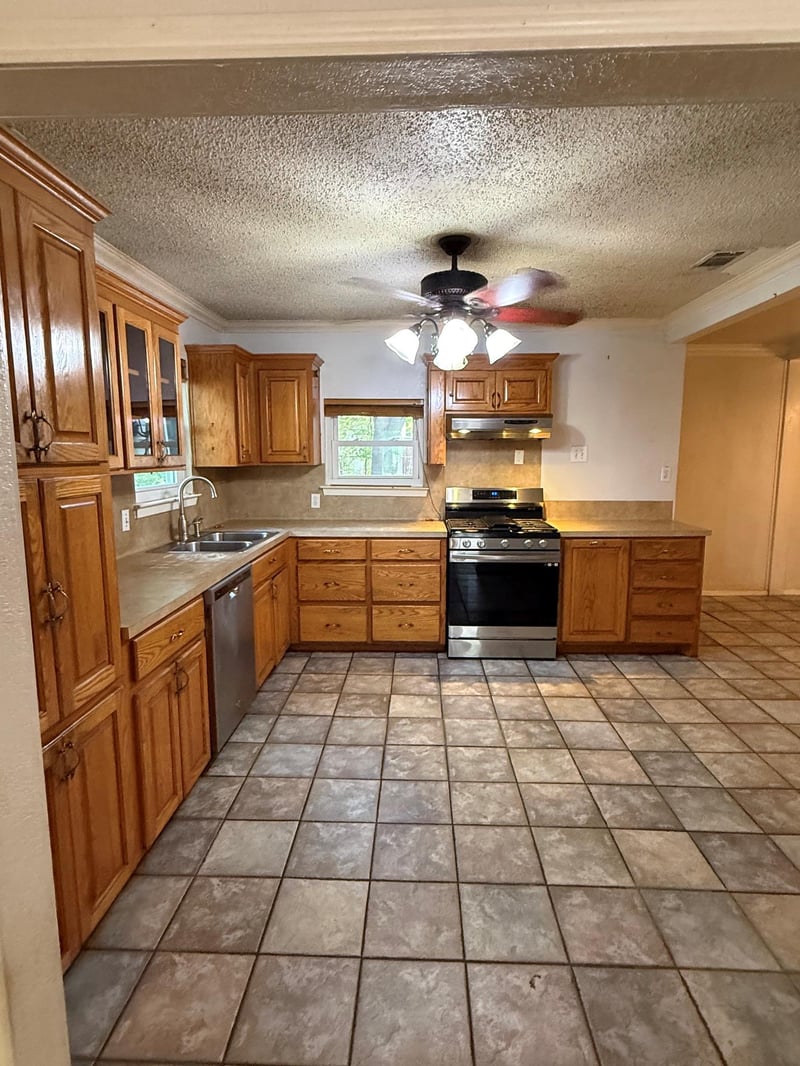 1402 Garden ST, Austin, TX 78702