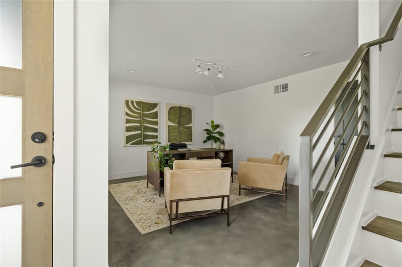 3700 Clawson RD #301, Austin, TX 78704
