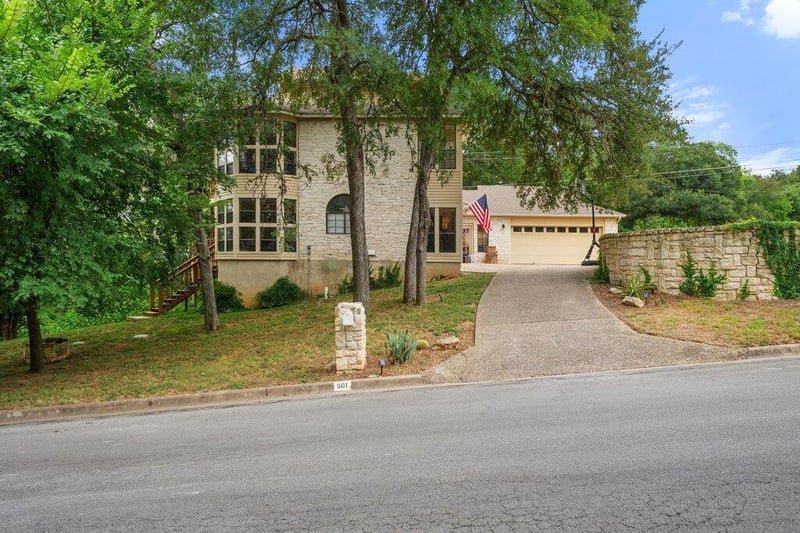 501 Westbrook DR, Austin, TX 78746