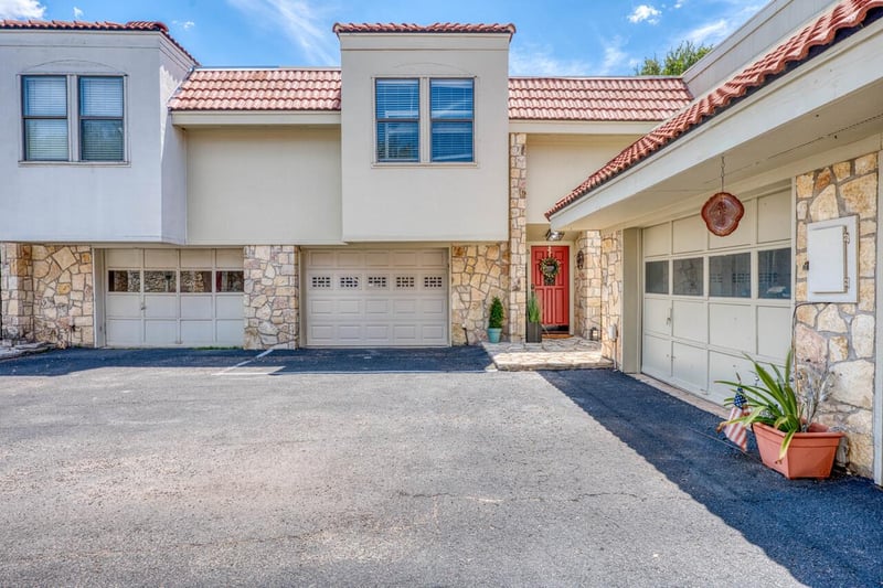 200 Free Rein #5, Horseshoe Bay, TX 78657