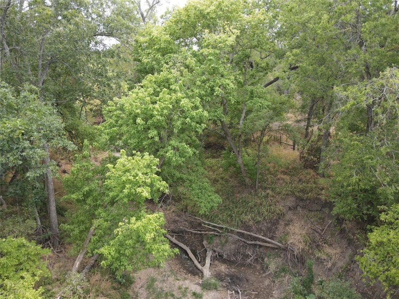 1285 Burdette Wells RD, Lockhart, TX 78644