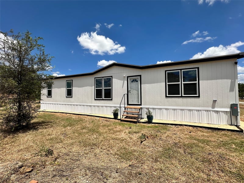 30 Tower RD, Lockhart, TX 78644