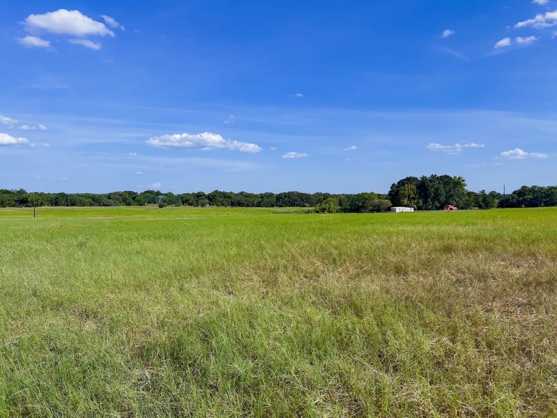 0001 Old Mcmahan RD, Lockhart, TX 78644