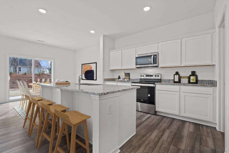 308 Sunlight Lake BLVD, Hutto, TX 78634