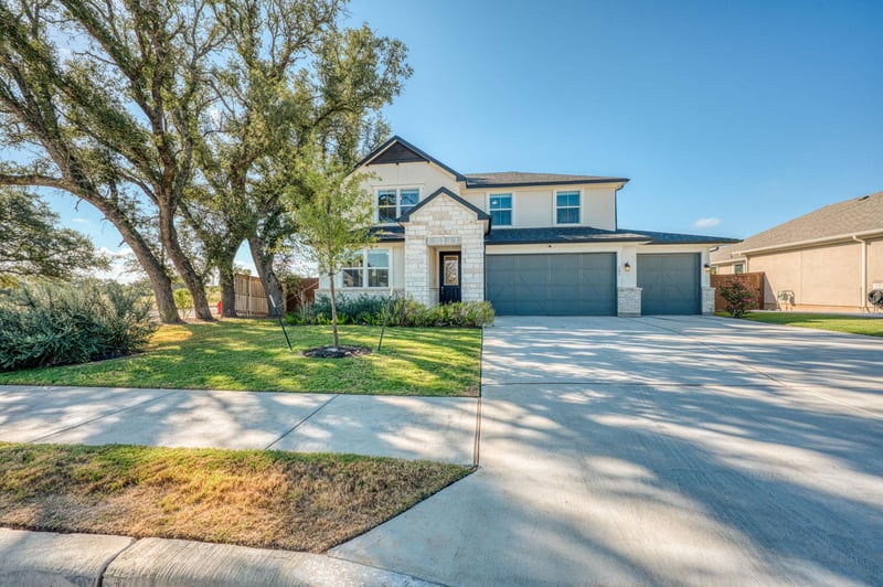101 Plumbago LN, Marble Falls, TX 78654