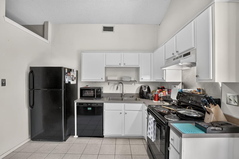 1015 E Yager LN #196, Austin, TX 78753