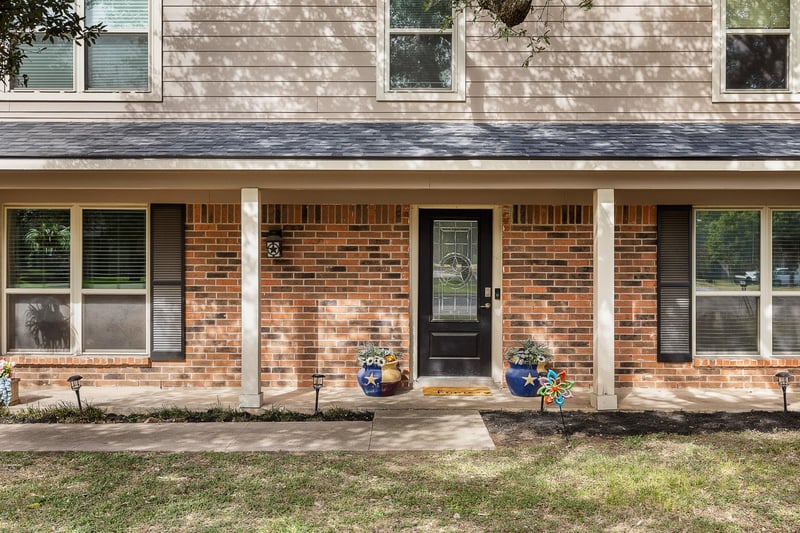 2300 Oakridge DR, Round Rock, TX 78681