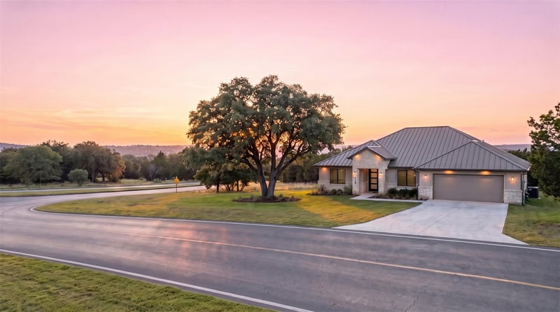 101 Broken Hills, Horseshoe Bay, TX 78657