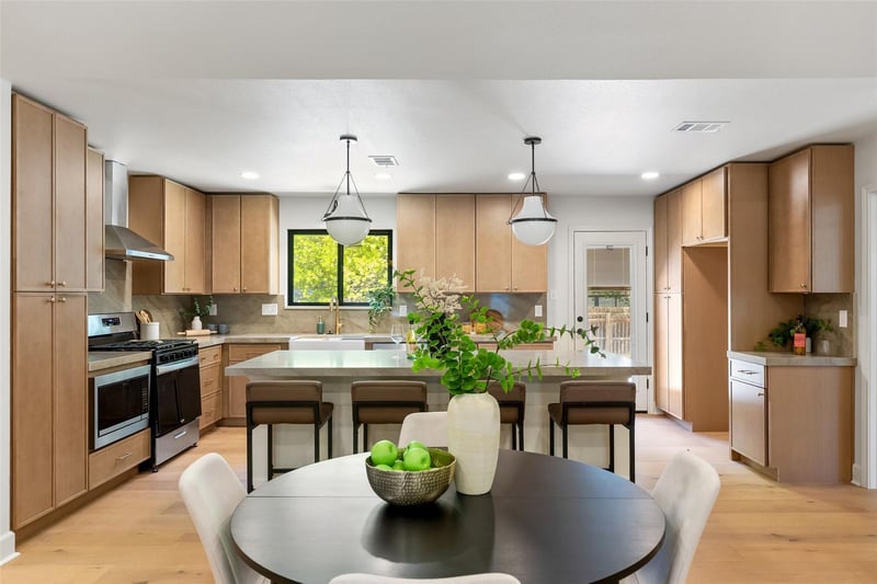 3602 Counselor DR, Austin, TX 78749