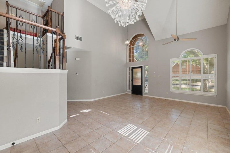 6215 John Chisum LN, Austin, TX 78749