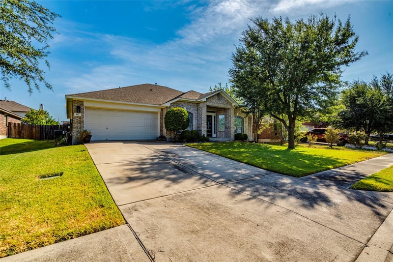 812 Dover Castle LN, Pflugerville, TX 78660