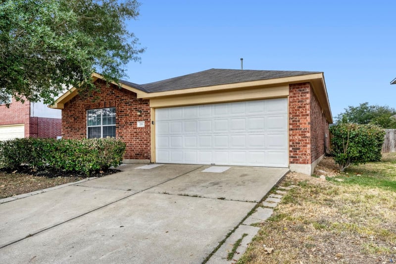 211 Remington Rn, Bastrop, TX 78602