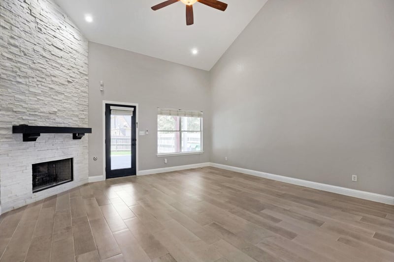 18652 E Dry Pond DR, Pflugerville, TX 78660