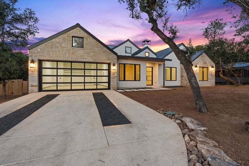 15 Champion CIR, Wimberley, TX 78676