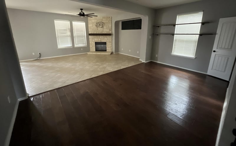 913 Water Hyacinth Loop, Leander, TX 78641
