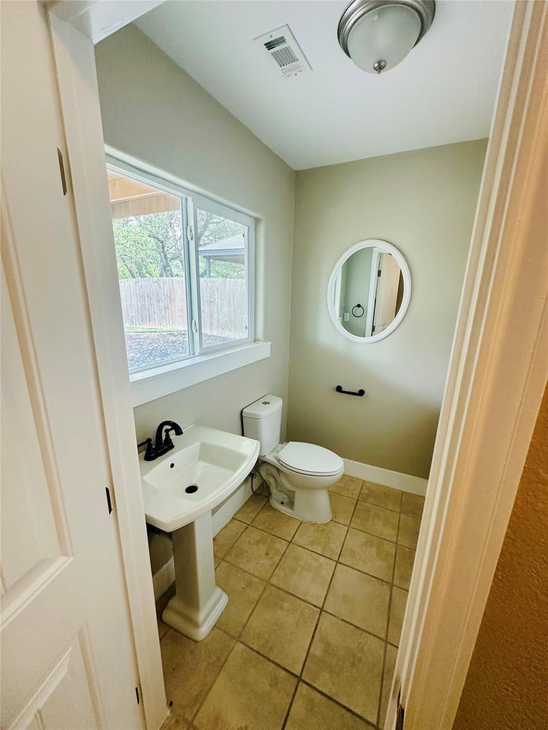 178 Mary Ann DR, Canyon Lake, TX 78133