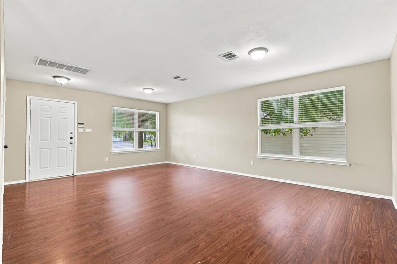 4005 Big Bend TRL, Taylor, TX 76574