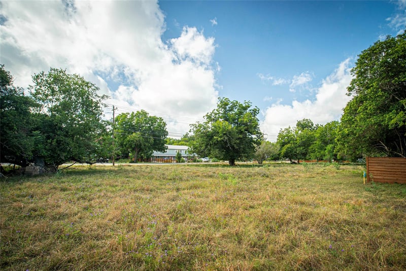 119 S Mitchell ST, San Marcos, TX 78666