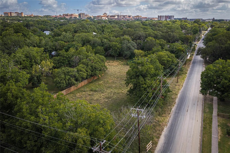 119 S Mitchell ST, San Marcos, TX 78666