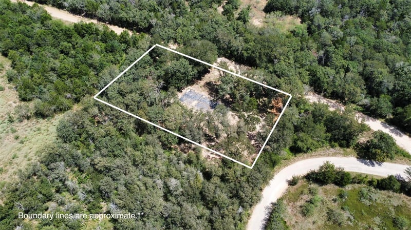 959 Carter RD, Dale, TX 78616