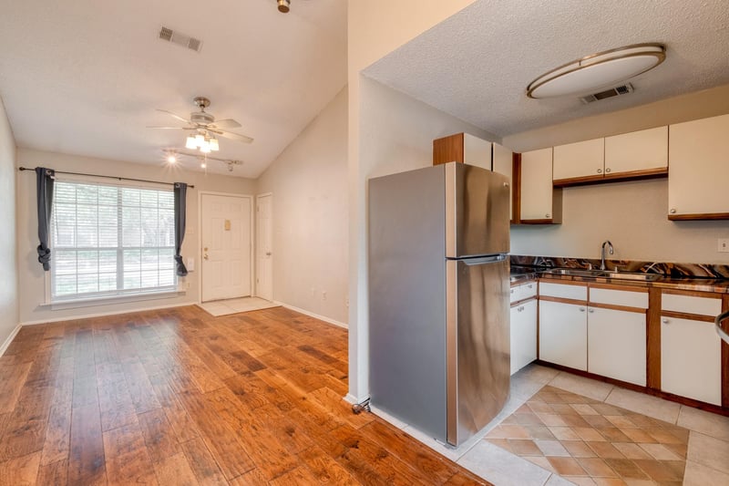 1015 E Yager LN #35, Austin, TX 78753