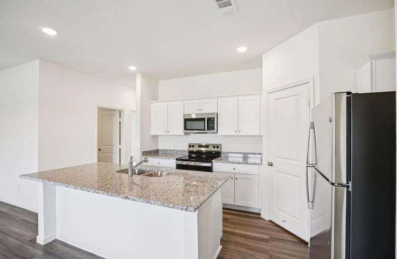 328 Sieders ST, Taylor, TX 76574