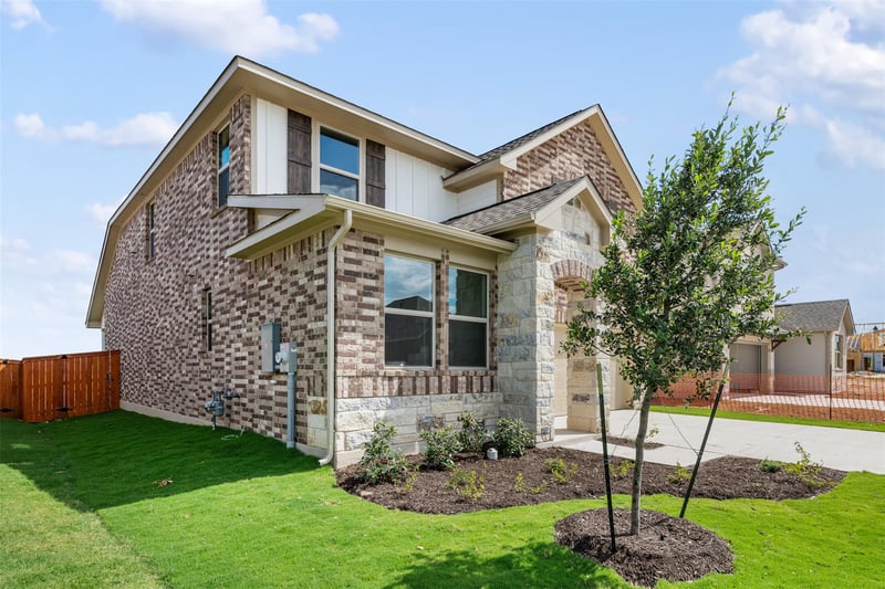1809 Fannie RD, Georgetown, TX 78633