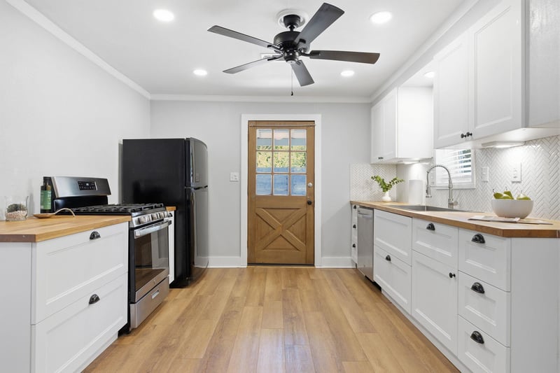 110 Fallwell ST, Liberty Hill, TX 78642