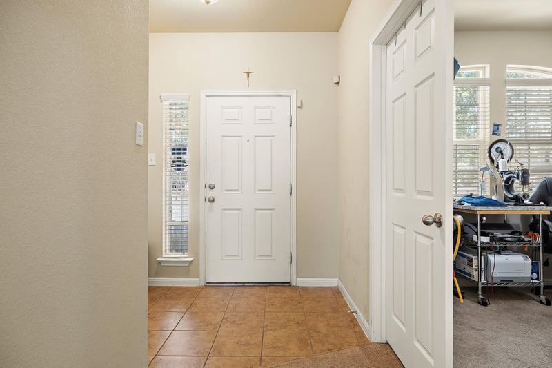 133 Lavaca Loop, Hutto, TX 78634