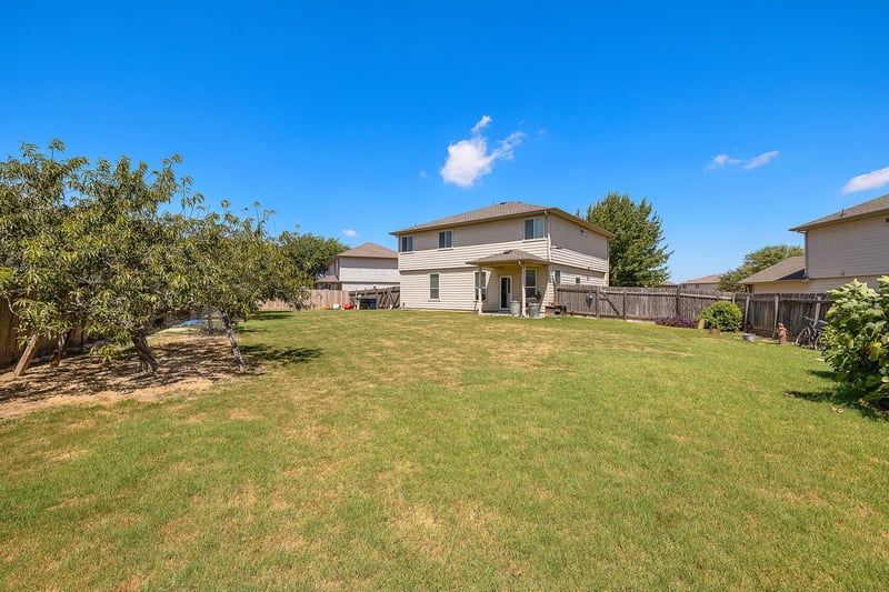 133 Lavaca Loop, Hutto, TX 78634