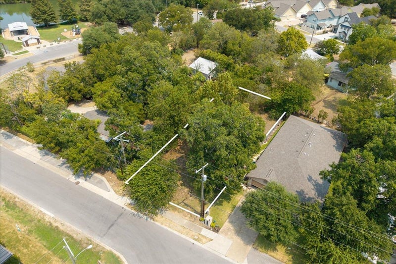 513 N Lewis ST, Round Rock, TX 78664
