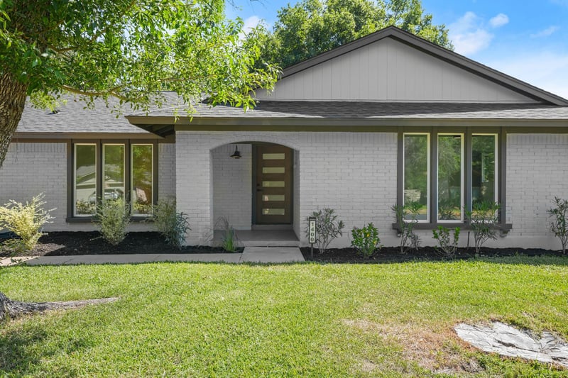 1400 S Meadows DR, Austin, TX 78758