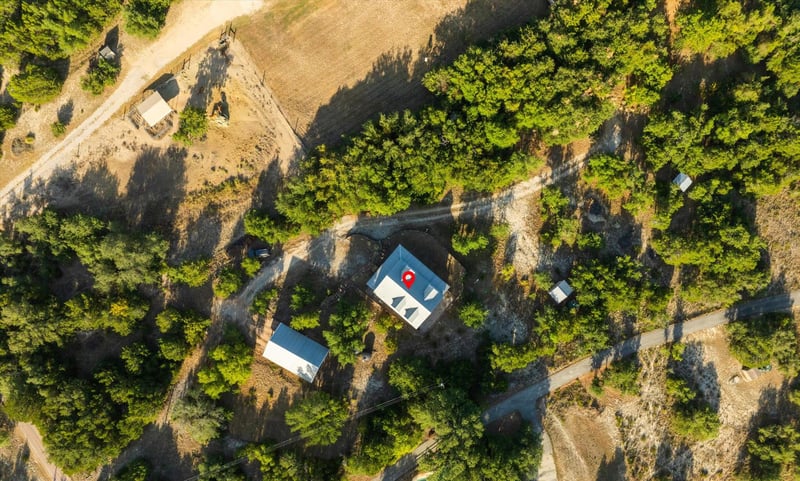 3204 Tabletop Mountain DR, Spicewood, TX 78669
