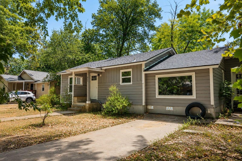 800 Barbara DR, San Marcos, TX 78666