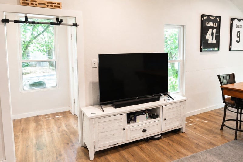 800 Barbara DR, San Marcos, TX 78666
