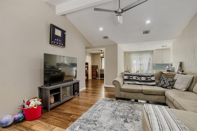 600 Live Oak DR, Cedar Park, TX 78613