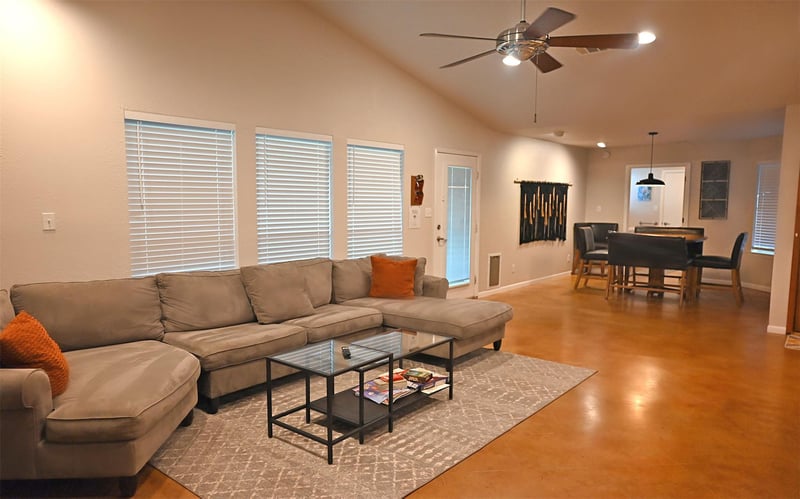 101 Stadium View DR, Marble Falls, TX 78654