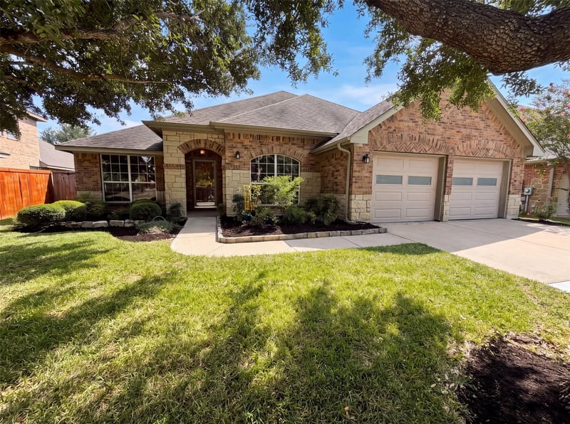 13804 Long Shadow DR, Manor, TX 78653