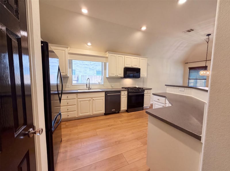 13804 Long Shadow DR, Manor, TX 78653