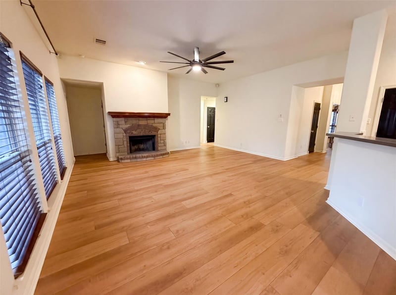 13804 Long Shadow DR, Manor, TX 78653