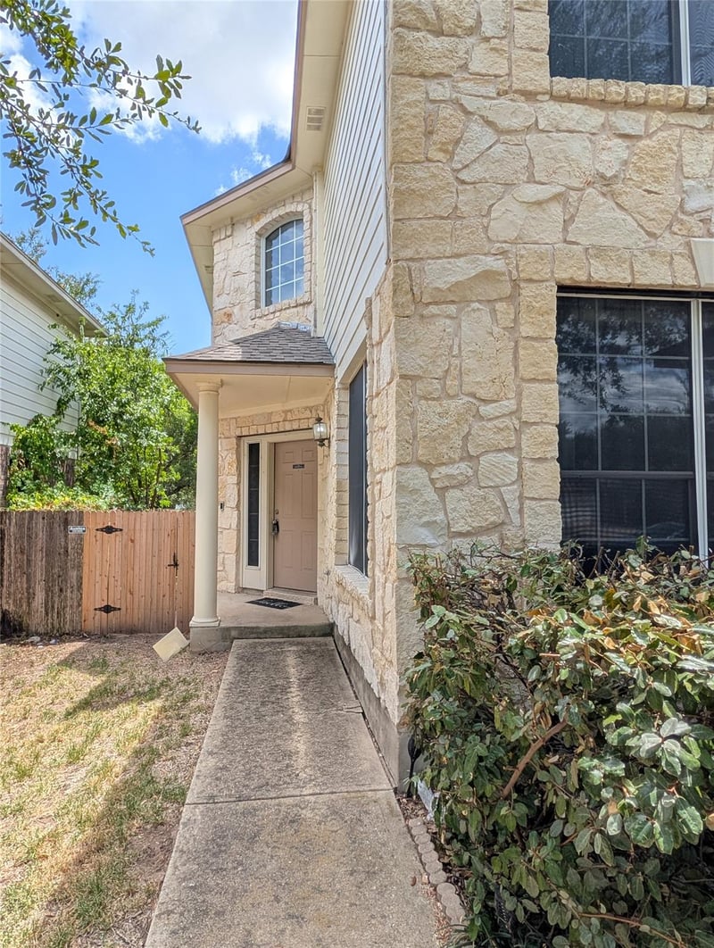 14425 Mowsbury DR, Austin, TX 78717