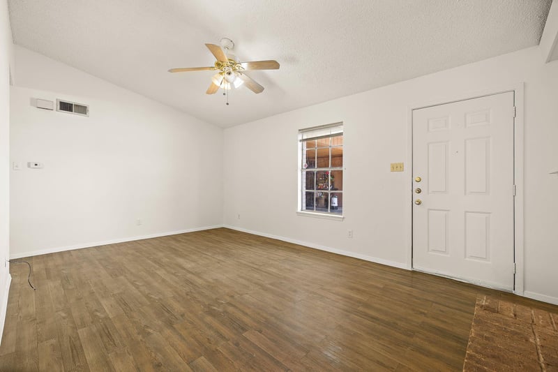 2402 Cottonwood DR, Georgetown, TX 78628