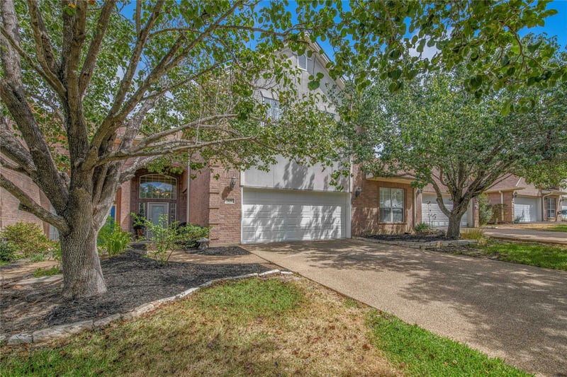 305 Chimney Hill DR, College Station, TX 77840